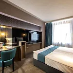 Ezeretz Otel Yukarı Cuma