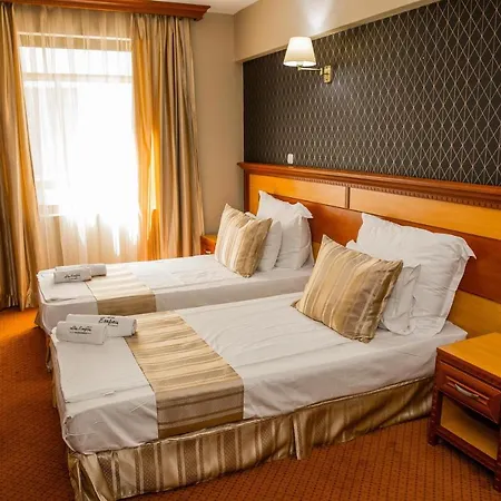 Ezeretz Hotel 4*