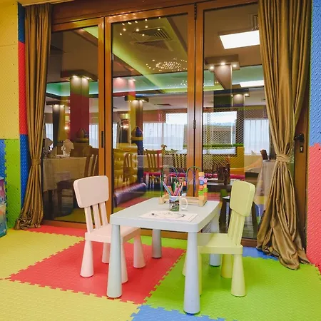 Hotel Ezeretz 4*