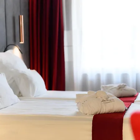 Hotel Ezeretz 4*