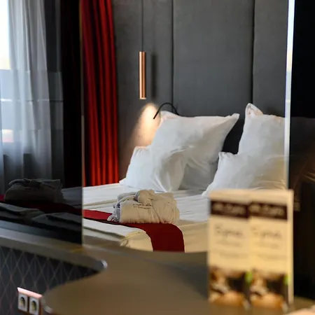 Ezeretz Hotel 4*
