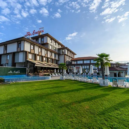 Ezeretz Hotel