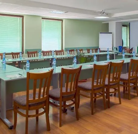 Ezeretz Hotel 4*