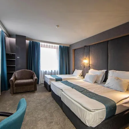 Hotel Ezeretz 4*
