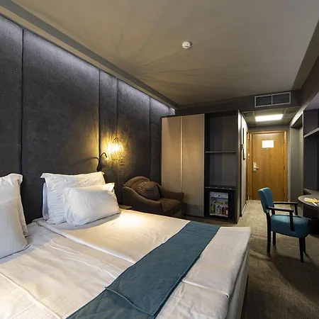 Hotel Ezeretz