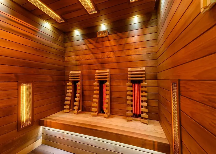 Хотел езерец